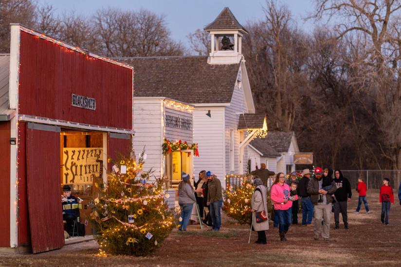 Cowtown-Christmas-Old-Fashioned-Christmas-Dickinson-County-Heritage-Center-Abilene,KS