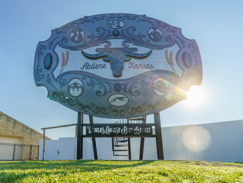 World's Largest-Belt-Buckle-Abilene,KS