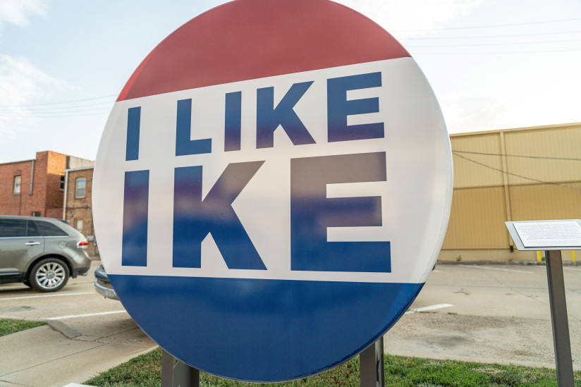 Worlds-Largest-I-Like-Ike-Button-Abilene,KS