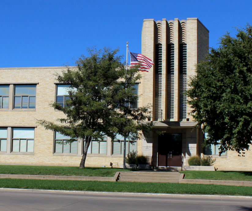 300 NW 7th Street - Homes for the Holidays Tour - Abilene, KS