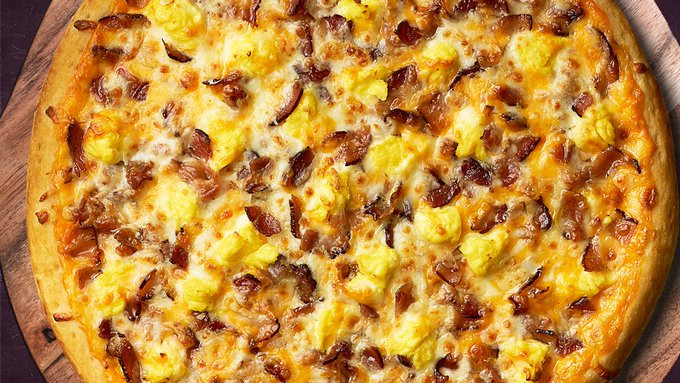 caseys_breakfast_pizza.jpg