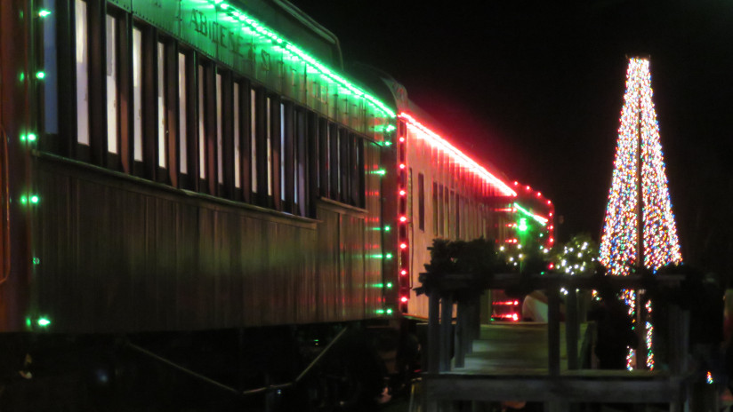 Cowtown-Santa-Express-Abilene,KS