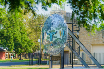 World's-Largest-Belt-Buckle-Abilene,KS