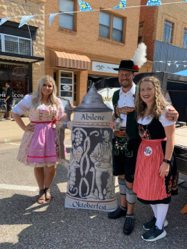 Oktoberfest-Abilene,KS